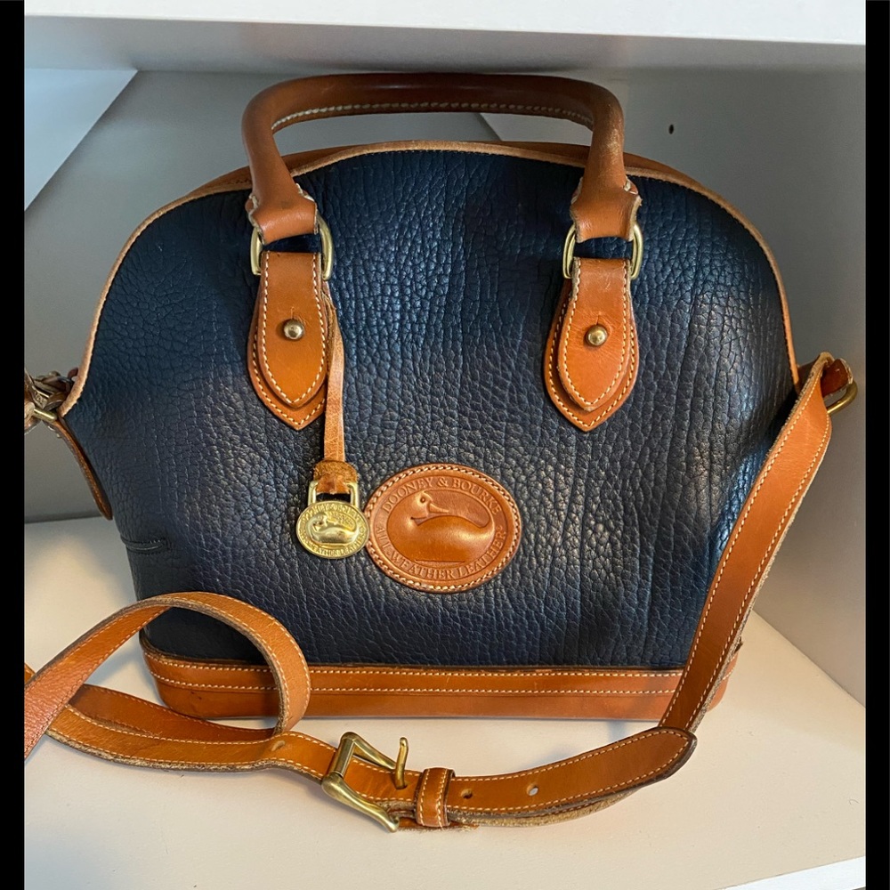 Vintage Dooney & Bourke handbag/crossbody